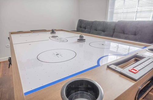 Fortson House | 4BR 1300sqft Foosball Game Room Near Ft Moore