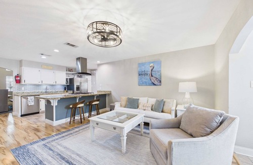 Ocean Springs House | 4BR/2BA - near Downtown & Beach in the golf cart district - Pelican's Nest