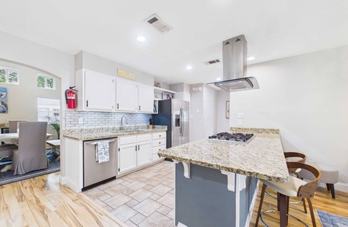 Ocean Springs House | 4BR/2BA - near Downtown & Beach in the golf cart district - Pelican's Nest
