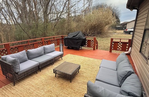 Taylorville House | 4br house in brilliant Tuscaloosa just 5 miles from the Stadium! Enjoy your stay