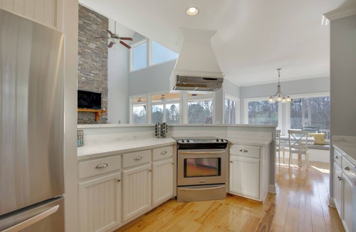 Waterloo House | 5-Acre Hideaway on Pickwick Lake: Great for Groups