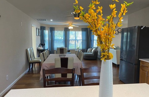 Thousand Oaks House | 5 Bedroom pool house perfect for large gatherings! Privacy, pool and firepit.