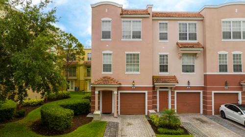 Florida Central Atlantic Coast House | 5* House 5* Resort Orlando. Location location location