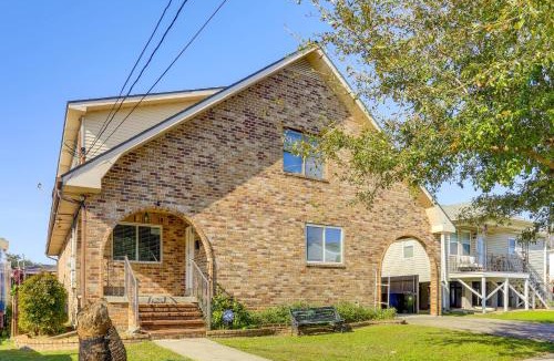 Saint Anthony House | 5 Mi to French Quarter: Central NOLA Home w/Decks