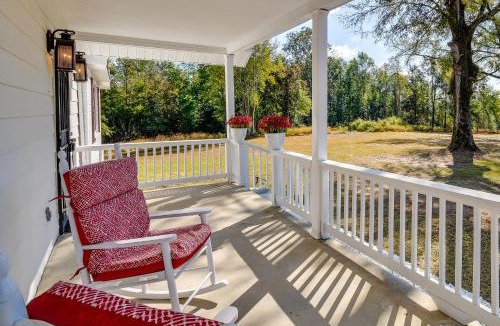 Macon County House | 5 Mi to Tuskegee Univ! History Buffs Country Haven