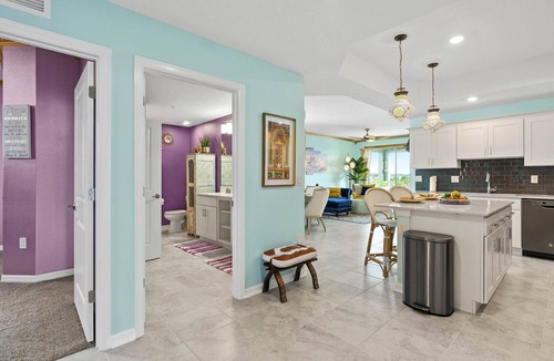 Kissimmee Resort | 5 Mins to Disney, Large Corner 3BR Princess Jasmine Moroccan Luxury Suite