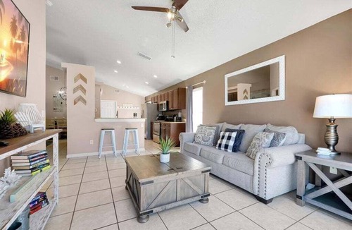 Florida Pines House | 5 Star Home in Florida | Family & Pet Friendly