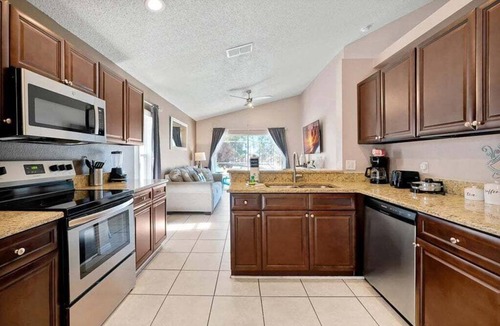 Florida Pines House | 5 Star Home in Florida | Family & Pet Friendly
