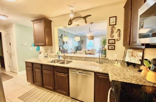 Henderson Point Apartment | #512 Beautiful 2 bedroom poolside condo with majestic beach view