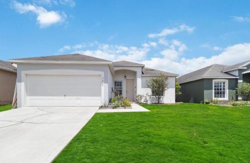 Sunset Ridge House | 53 Pool Home Located In Sunset Ridge Community!