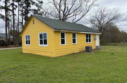 Arabi House | 577 Cozy Farm House in Arabi GA
