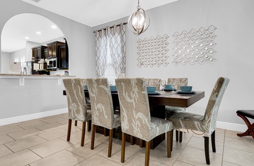 Loughman House | 5BR Solterra Resort Villa w/Private Pool, Spa & Games Room – Sleeps 10