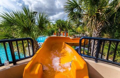 Loughman House | 5BR Villa w/Pool + Resort Access – Solterra