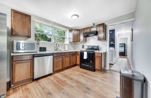 Columbus House | 5min to Fort Benning | Fenced Yard, Pets, Near Golf