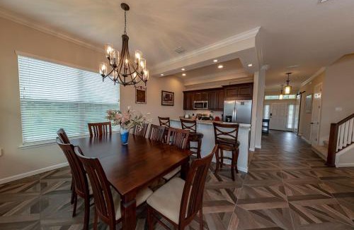 Oviedo House | 6 Bed 5-Bath Villa For Large Families Groups