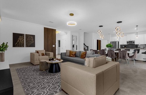Kissimmee House | 6 Bedroom/6 Bathroom Storey Lake (2972 PL)