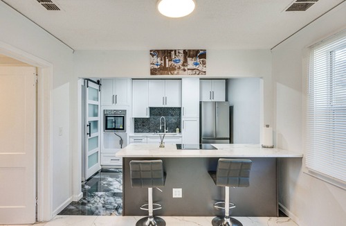 Jacksonville House | 6 Mi to Dtwn Entertainment! Stylish JAX Abode