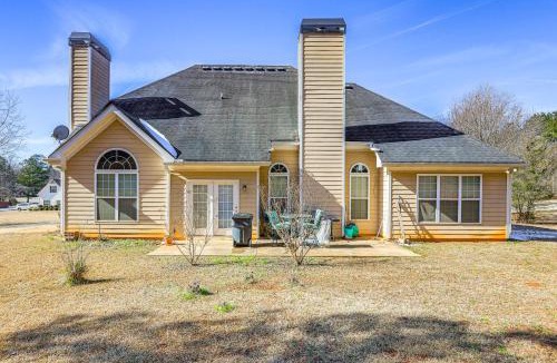 McDonough House | 6 Mi to Southern Belle Farm: Home w/Patio!