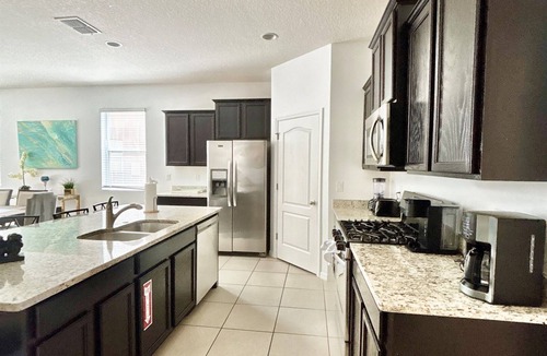 Loughman House | 6079 Spacious 7BR Family Getaway, Solterra Resort