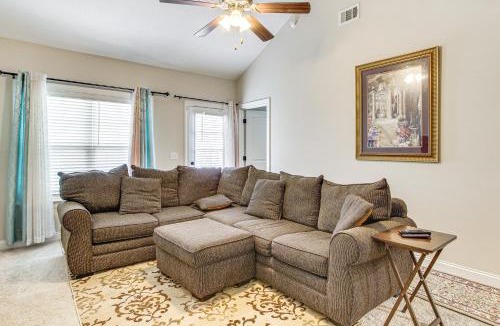 Grovetown House | 7 Mi to Dtwn Augusta: Townhome Near Shops & Eats!