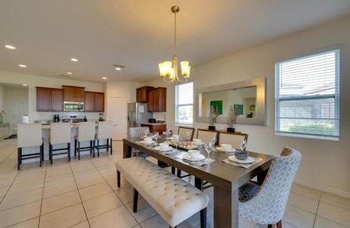Loughman House | 7BR Resort Pool Home Near Disney - 8004