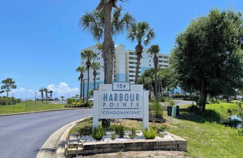 Ono Island Condo | 7th Floor Waterfront Harbor Pointe Retreat