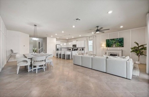 Four Corners House | 8 BD/6 BA/Windsor Cay (15960 SC)