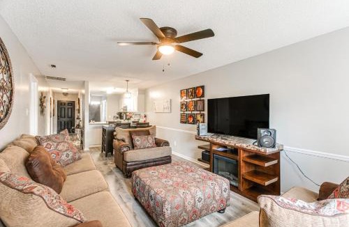 Valdosta House | 9 Mi to Moody AFB: Newly Updated Condo Near Dining
