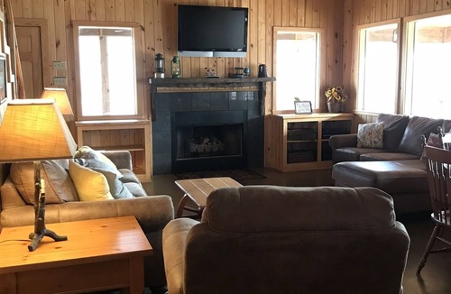 Murfreesboro Cabin | A cozy getaway on the Little Missouri River! -RIVER ACCESS