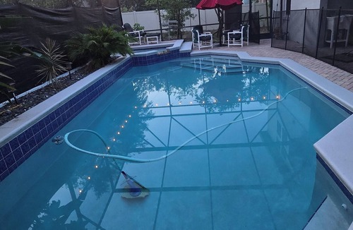Plymouth House | A Hidden Gem, A Cozy 4-bedroom 3 bath house in gorgeous Apopka with a pool