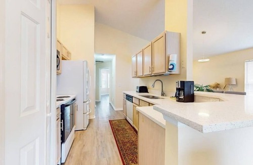 Vizcay House | A picture-perfect vacation awaits you with plenty of space for everyone to enjoy
