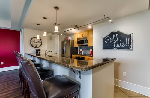 Tuscaloosa Condo | A ROLL-TIDE RENTAL 2 blocks from SABAN FIELD at BRYANT DENNY Stadium!