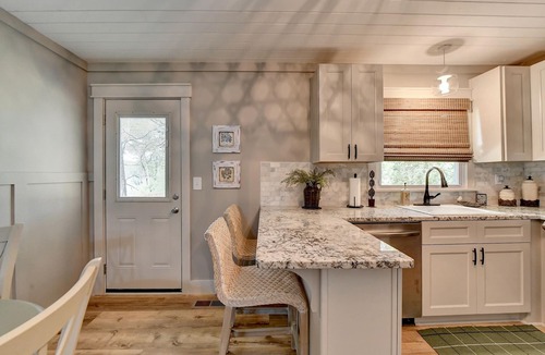 Church Street House | A Southern Retreat/Cozy Getaway in the heart of Atlanta Sleeps 4