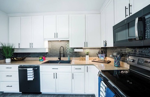 Sanford House | A Sunshine Villa - Pool, Mini Golf, Arcade and Fire Pit!
