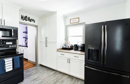 Sanford House | A Sunshine Villa - Pool, Mini Golf, Arcade and Fire Pit!