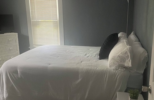 York Bed & Breakfast | Addie’s Place- Rooms to Relax in This 4-Bedroom home located in York, Al