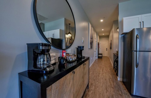 Tuscaloosa Condo | Airavata Corner! Steps away from Amphitheater and downtown!