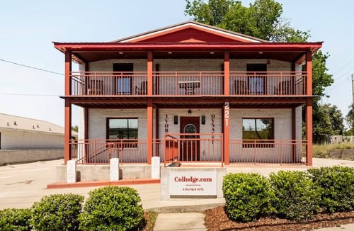Tuscaloosa Apartment | Alabama Boutique Hotel: #3 w/bunkbeds sleeping 3
