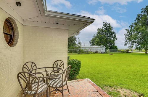 Albany House | Albany Home w/Large Yard, 5 Mi to Downtown!