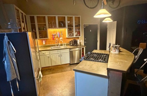 Candler Park Condo | All vibes 1-bedroom ATLANTA condo with walking access to MARTA and belt line