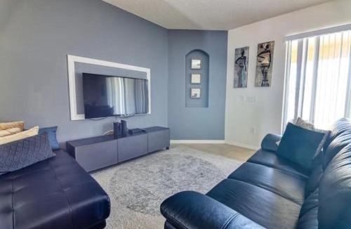 Loughman Villa | Amazing 4BR Resort Townhome with Splash Pool-4686TD villa