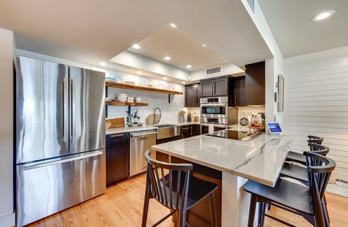 Jacksonville Beach House | Amazing sunrises & beach views from private balcony & steps from the sand!