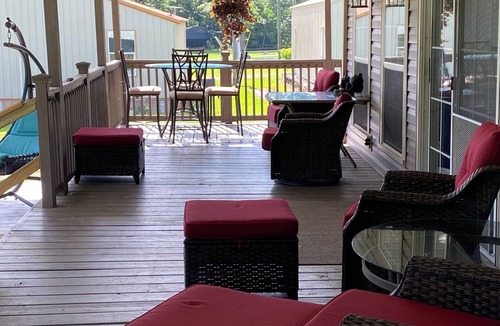 Florien House | AMAZING VIEWS - boathouse private onsite boat launch, wrap around porch