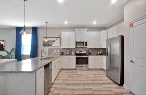 Davenport Villa | Amazingly Furnished 8 Bedroom 5 Bathroom Champions Gate Resort Pool Villa