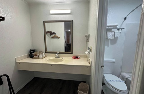 Camden Hotel | American Inn Motel by Capital O Camden AL
