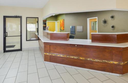 Bastrop Hotel | Americas Best Value Inn & Suites Bastrop
