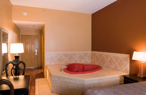 Experiment Hotel | Americas Best Value Inn & Suites Griffin
