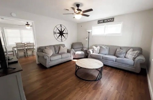 Scottsboro Cabin | Anchor Down - 3 bed Cabin