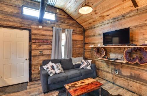 Abbeville Apartment | Angler’s Getaway! ‘Rustic Cabin’ on Lake Eufala