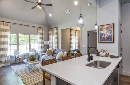 Tallassee House | Anthony's Lake Haven, 3Br/2Ba Kowaliga Cabin with Lake and Pool Access